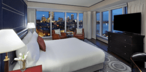 Rooms Suites Hero 2000x990 2